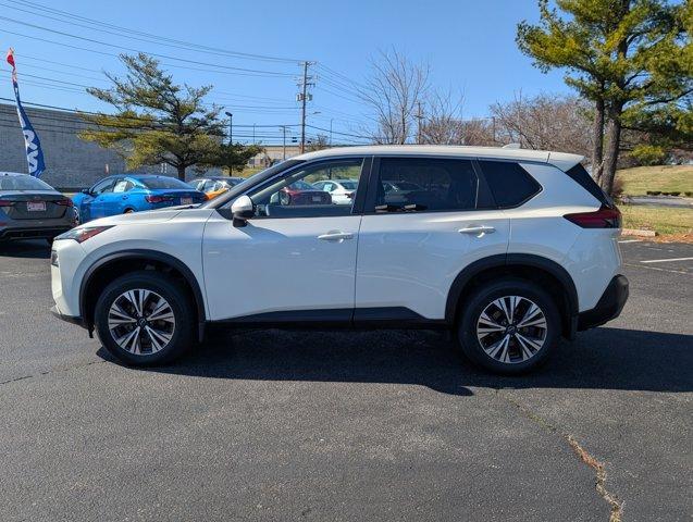 Photo of 2023 White Nissan Rogue