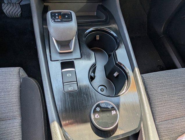 Photo of 2023 White Nissan Rogue