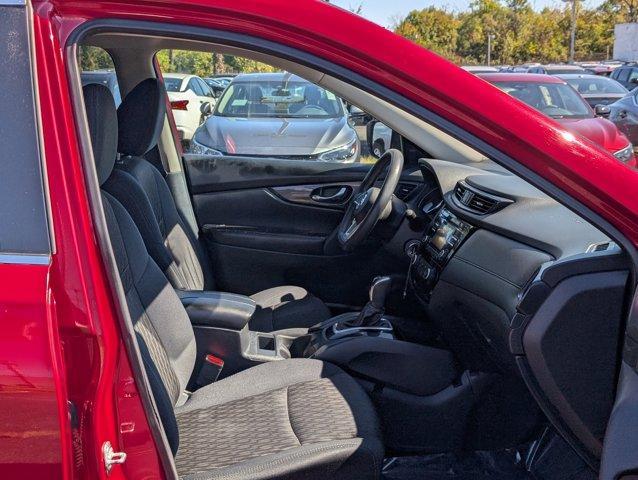 Photo of 2017 Palatial Ruby Nissan Rogue