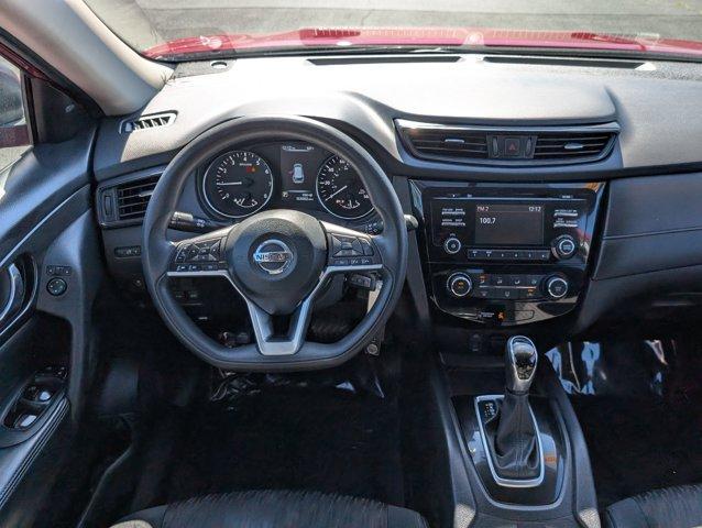 Photo of 2017 Palatial Ruby Nissan Rogue