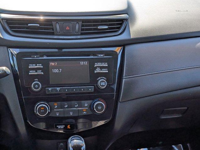 Photo of 2017 Palatial Ruby Nissan Rogue