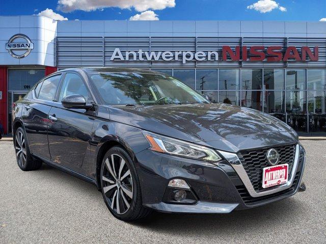 Photo of 2020 Storm Blue Nissan Altima