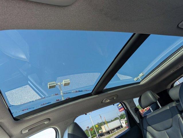 Photo of 2021 Quartz White Hyundai SANTA FE