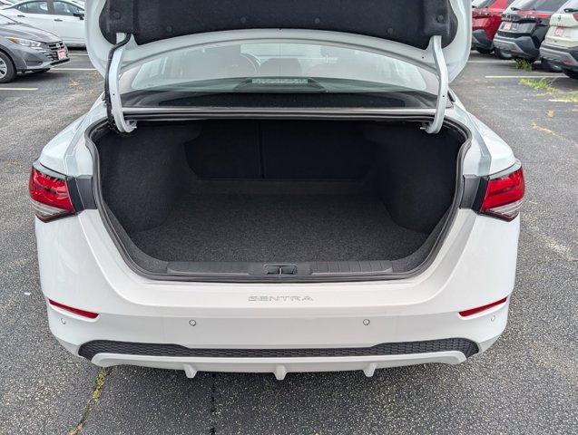 Photo of 2025 Cloud White Nissan Sentra