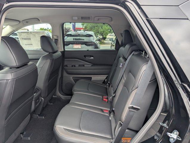 Photo of 2025 Black Nissan Pathfinder