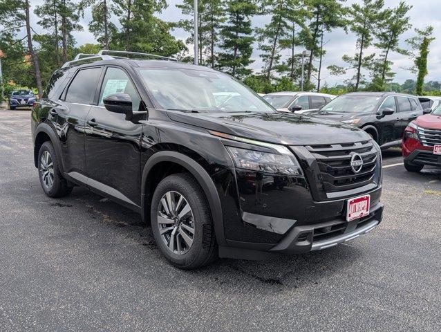 Photo of 2025 Black Nissan Pathfinder
