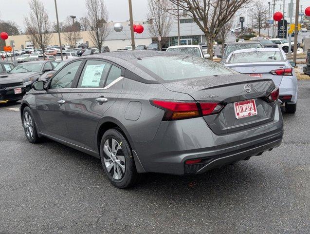 Photo of 2025 Gun Metallic Nissan Altima