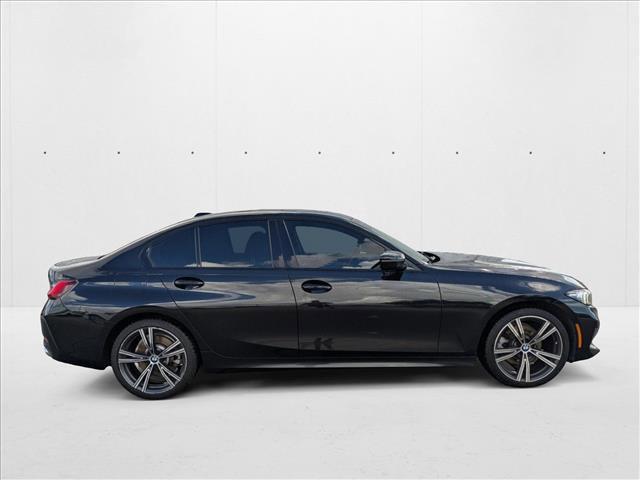 Photo of 2023 Black Sapphire Metallic BMW 330