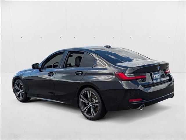 Photo of 2023 Black Sapphire Metallic BMW 330
