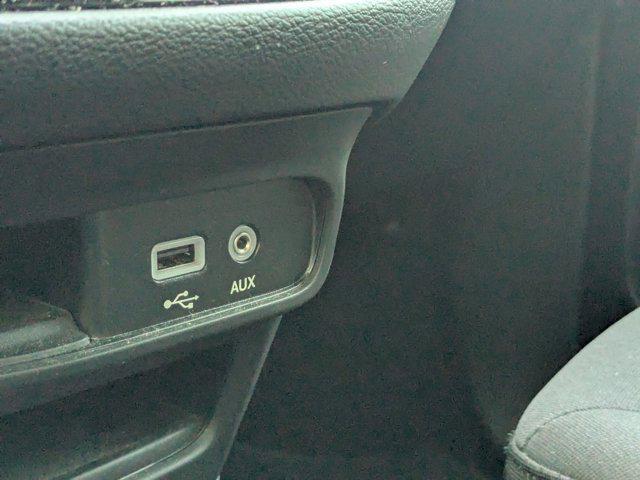 Photo of 2020 Brilliant Black Crystal Pearlcoat Chrysler Pacifica