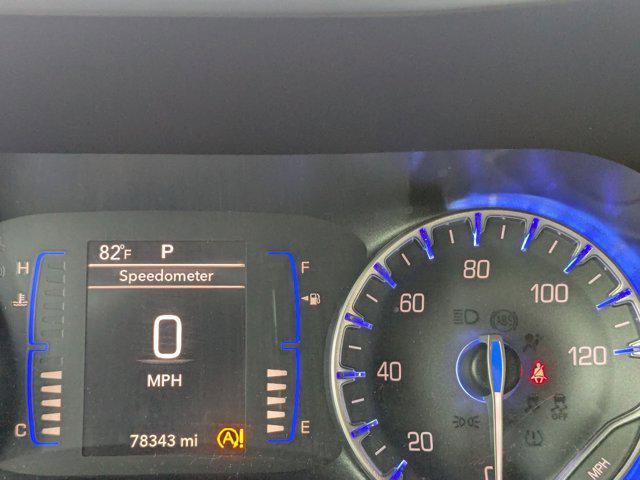 Photo of 2020 Brilliant Black Crystal Pearlcoat Chrysler Pacifica