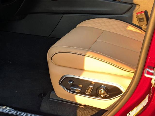 Photo of 2025 Velvet Red Pearl-Coat Exterior Paint Jeep Grand Cherokee