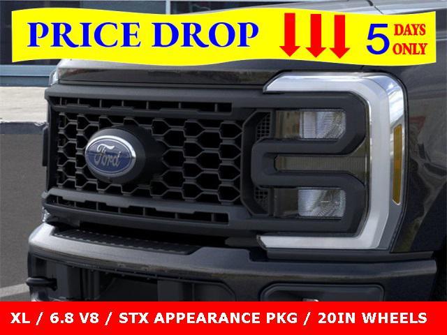 Photo of 2025 Agate Black Metallic Ford F-250