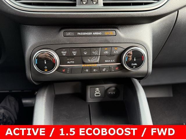 Photo of 2025 Carbonized Gray Metallic Ford Escape