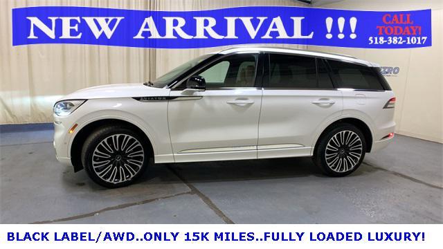 Photo of 2024 Pristine White Metallic Tri-Coat Lincoln Aviator