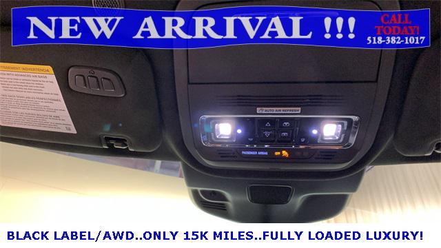 Photo of 2024 Pristine White Metallic Tri-Coat Lincoln Aviator