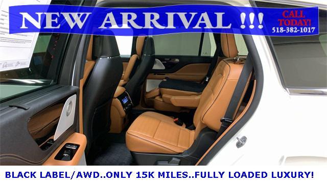 Photo of 2024 Pristine White Metallic Tri-Coat Lincoln Aviator