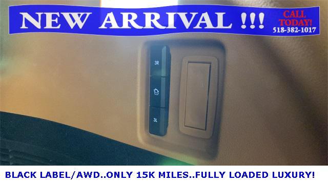 Photo of 2024 Pristine White Metallic Tri-Coat Lincoln Aviator