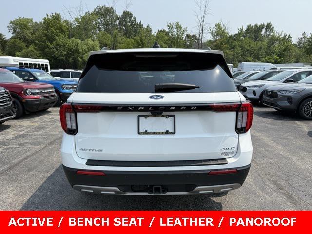Photo of 2025 Star White Metallic Tri-Coat Ford Explorer