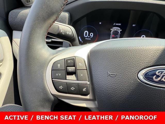 Photo of 2025 Star White Metallic Tri-Coat Ford Explorer