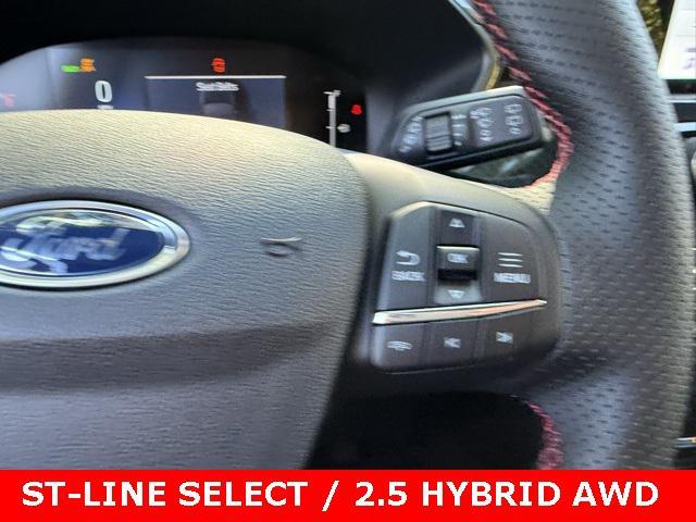 Photo of 2025 Agate Black Metallic Ford Escape