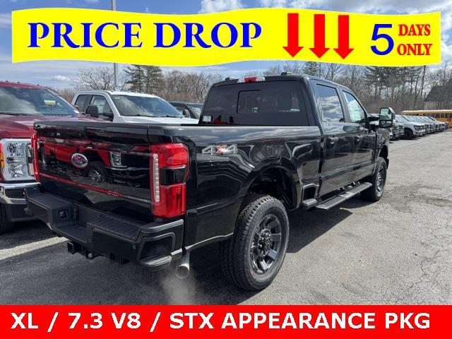 Photo of 2025 Agate Black Metallic Ford F-350