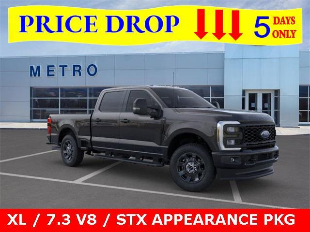 Photo of 2025 Agate Black Metallic Ford F-350