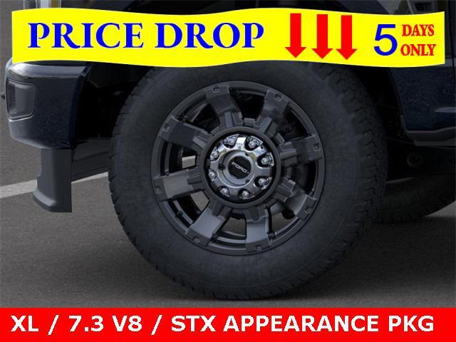 Photo of 2025 Agate Black Metallic Ford F-350