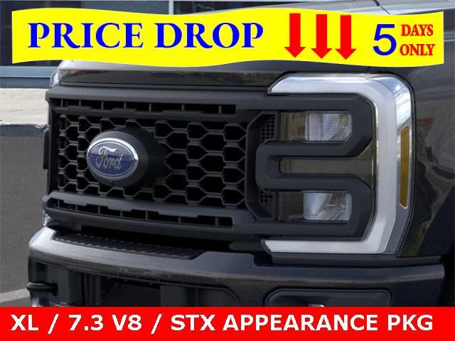 Photo of 2025 Agate Black Metallic Ford F-350