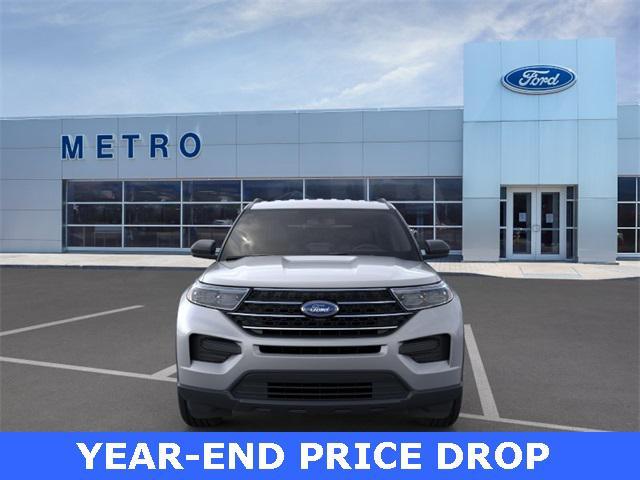 Photo of 2022 Iconic Silver Metallic Ford Explorer