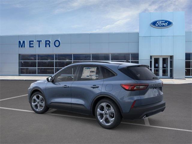 Photo of 2025 Blue Ford Escape