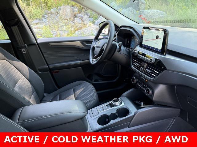 Photo of 2025 Vapor Blue Metallic Ford Escape