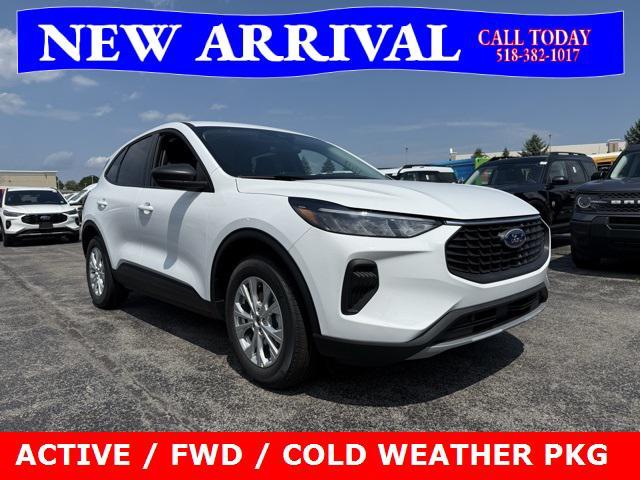 Photo of 2025 Oxford White Ford Escape