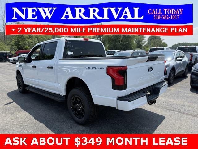 Photo of 2025 Oxford White Ford F-150 Lightning