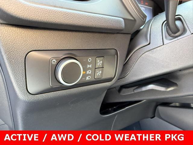 Photo of 2025 Oxford White Ford Escape