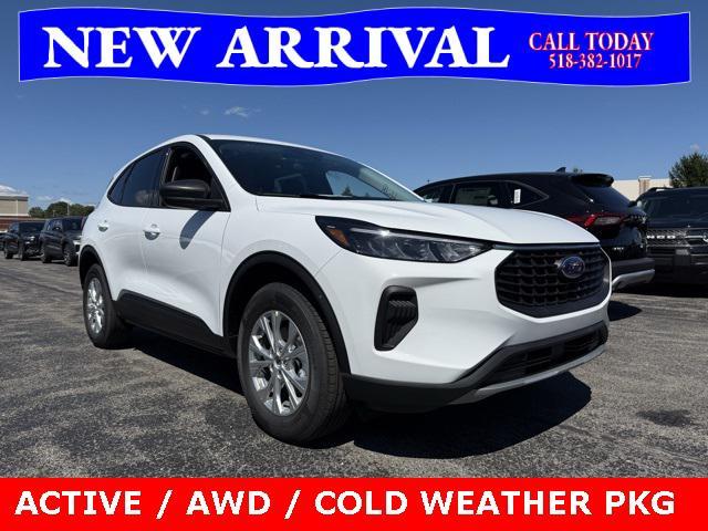 Photo of 2025 Oxford White Ford Escape