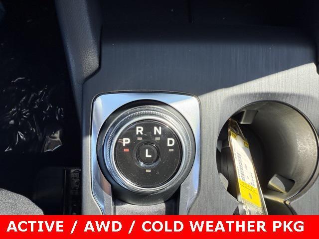 Photo of 2025 Oxford White Ford Escape