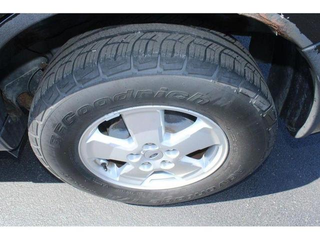 Photo of 2011 Tuxedo Black Metallic Ford Escape