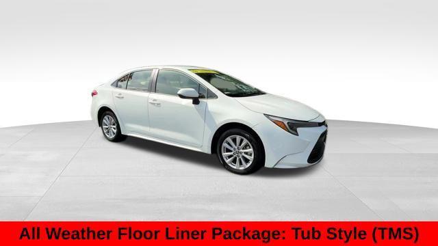 Photo of 2024 Ice Cap Toyota Corolla Hybrid