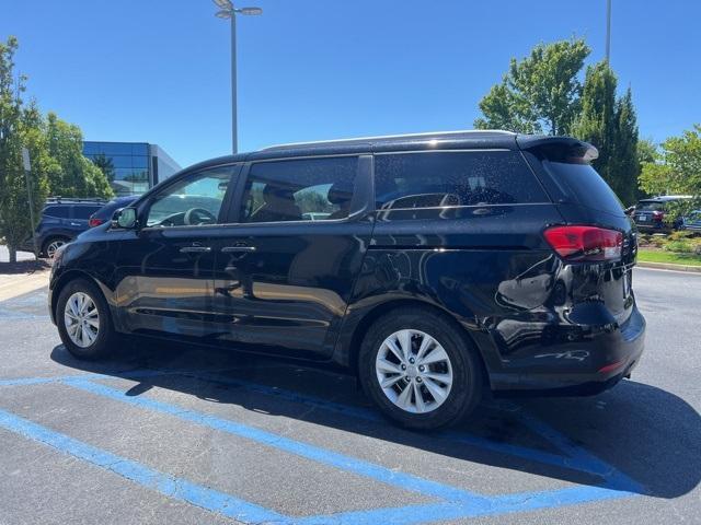 Photo of 2016 Aurora Black Pearl Kia Sedona