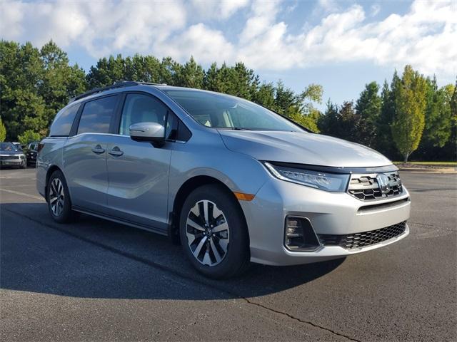 Photo of 2026 Solar Silver Metallic Honda Odyssey