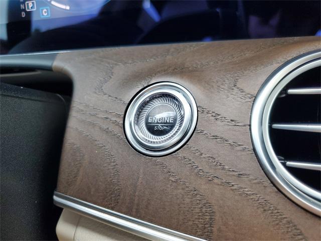 Photo of 2022 Polar White Mercedes-Benz E-Class