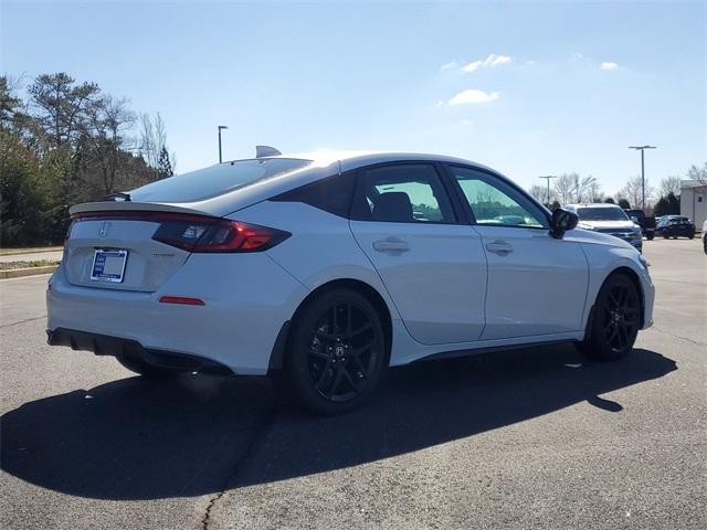 Photo of 2025 Platinum White Pearl Honda Civic