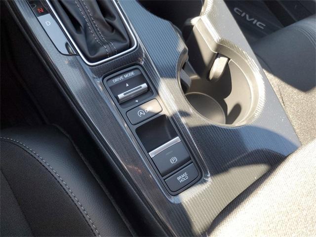 Photo of 2025 Platinum White Pearl Honda Civic