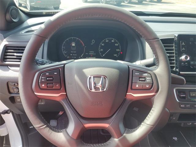 Photo of 2025 Platinum White Pearl Honda Ridgeline