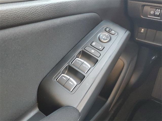 Photo of 2025 Platinum White Pearl Honda Civic