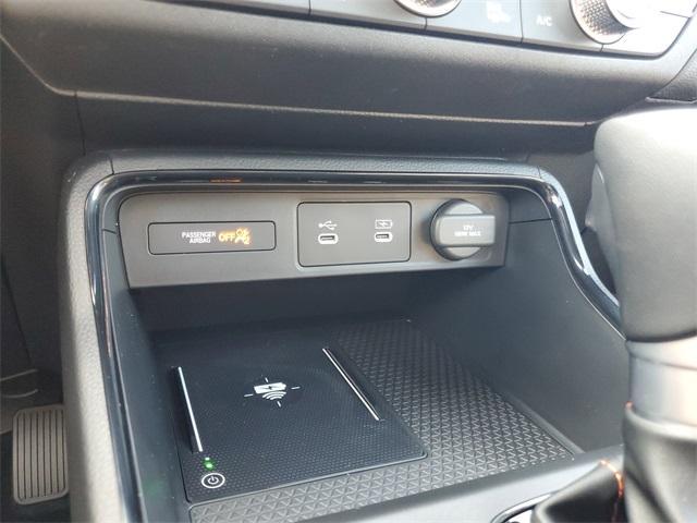 Photo of 2026 Platinum White Pearl Honda CR-V Hybrid