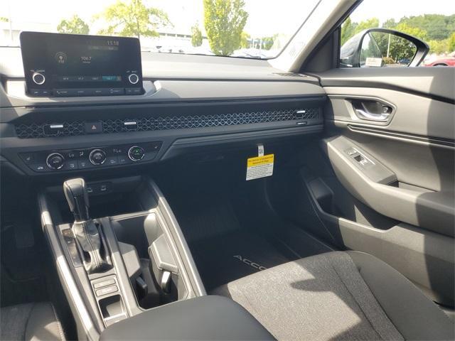Photo of 2025 Crystal Black Pearl Honda Accord