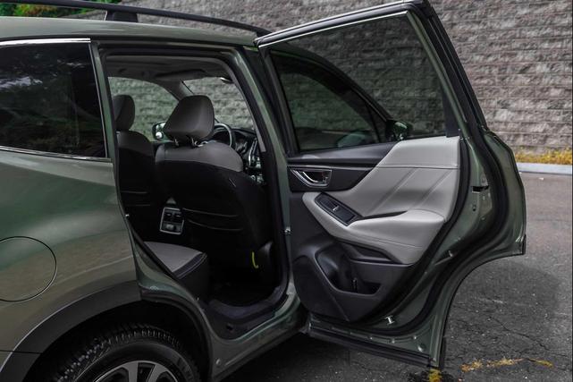 Photo of 2019 Jasper Green Metallic Subaru Forester