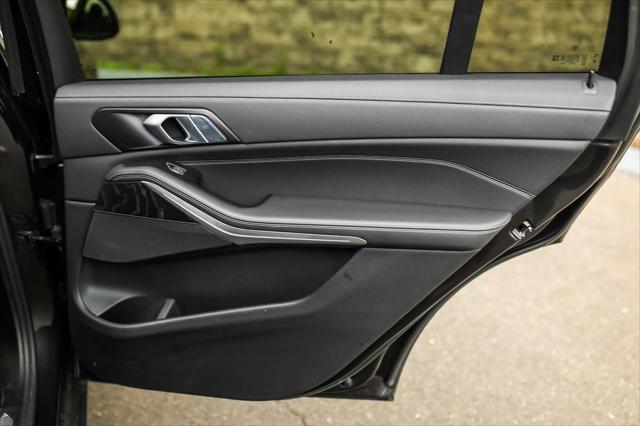 Photo of 2022 Dark Graphite Metallic BMW X7